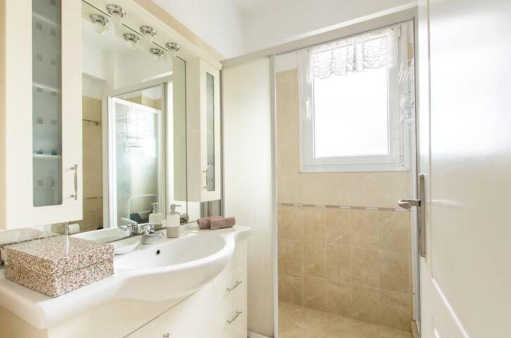 Mall Center Apartment Athens